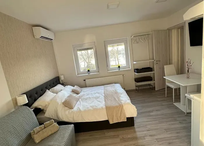 Dunapart Vendeghaz 3*