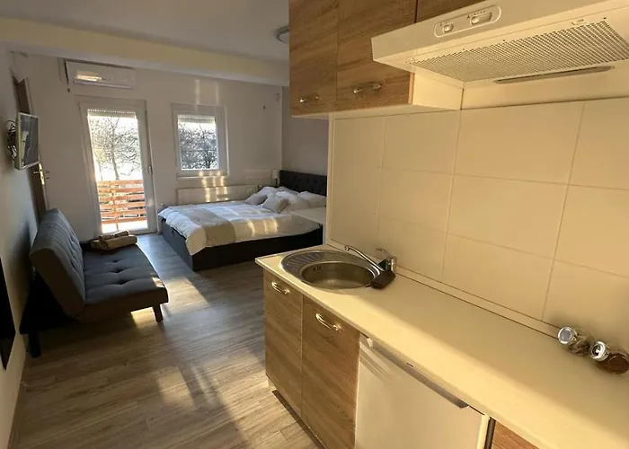 Dunapart Vendeghaz 3*